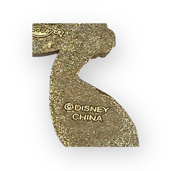 Disney Pin Trading ⦿ Collector Edition Ariel The Little Mermaid Pin ⦿ ©️2006 ⦿ - Picture 9 of 13